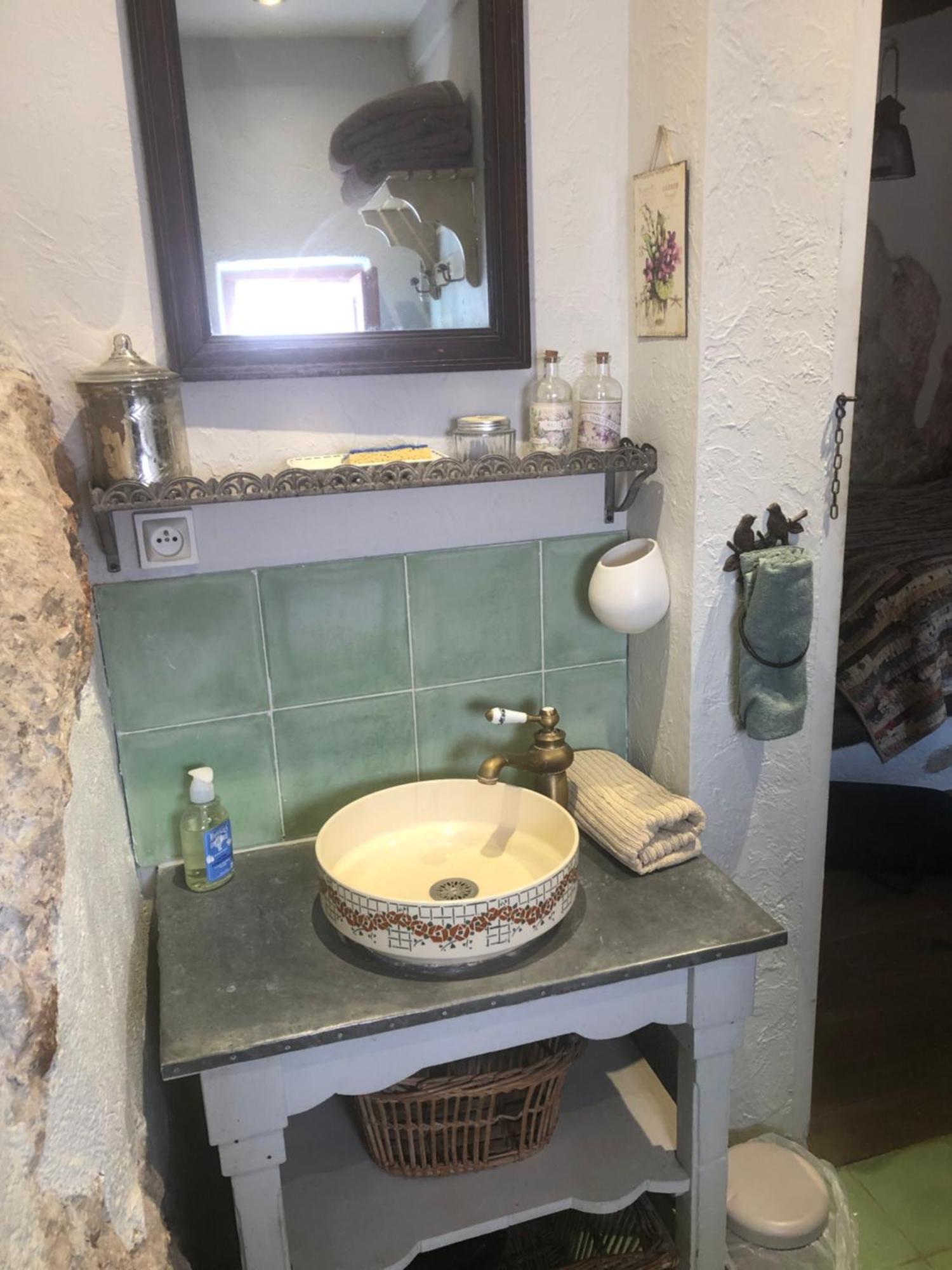 St Jeannet Esprit Brocante
